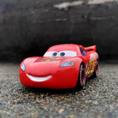 Disney Pixar Cars Lightning McQueen 1:55 Diecast Model Car