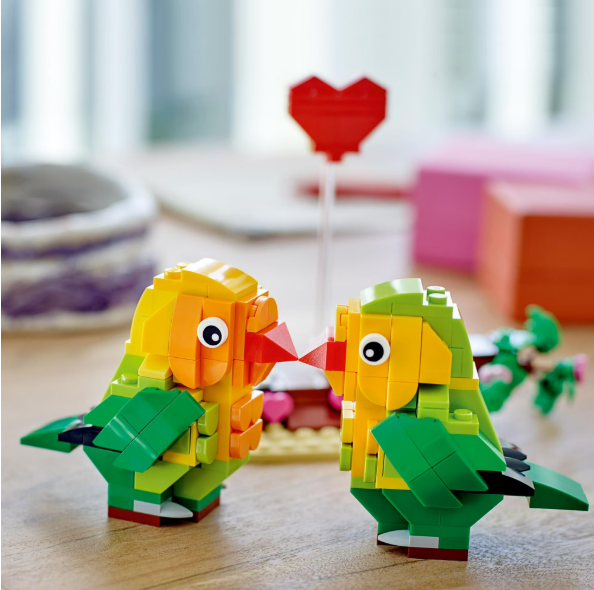 LEGO Valentine Lovebirds