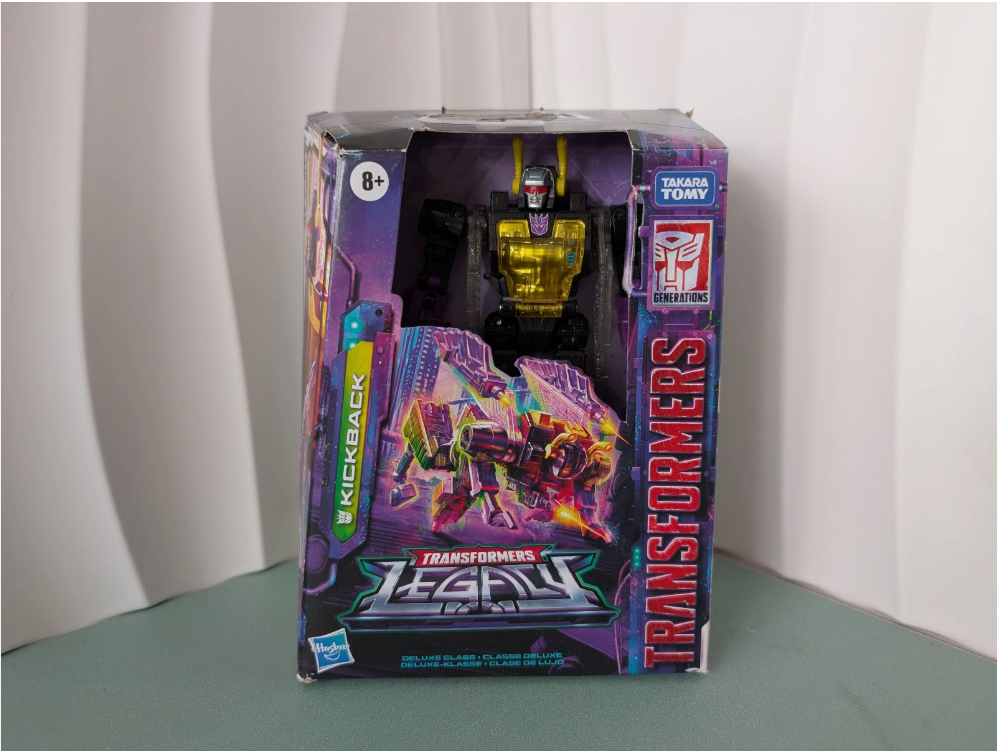 Transformers Legacy Deluxe Kickback Action Figure Toy